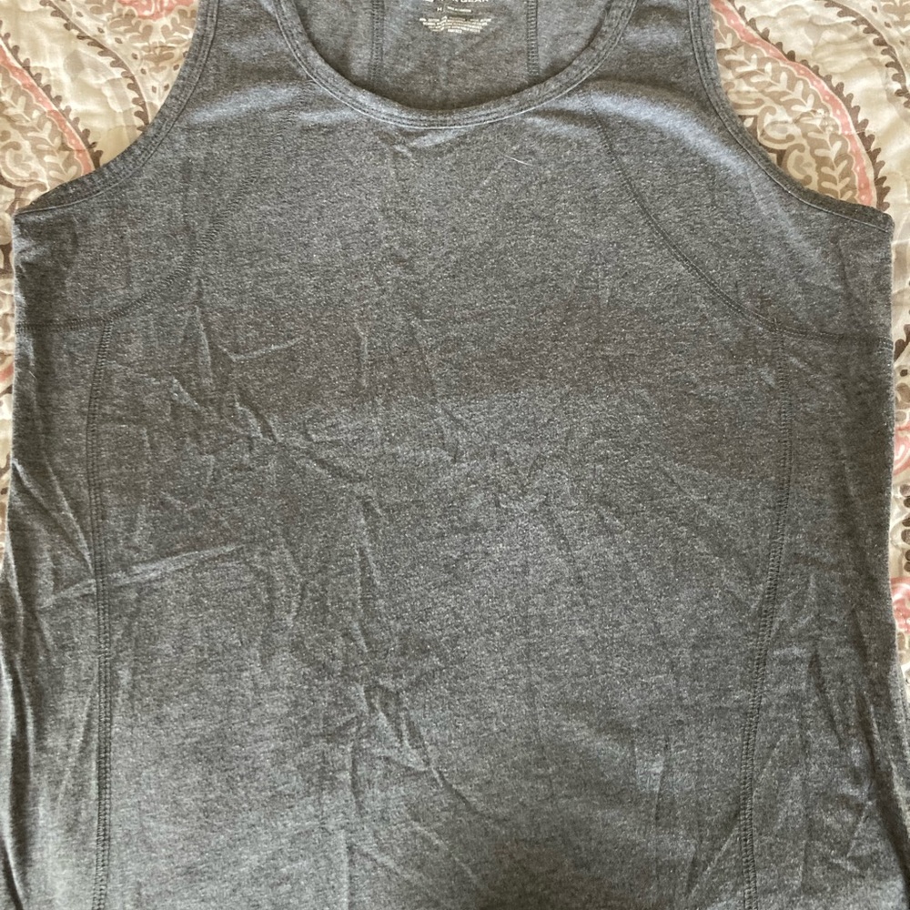TEK Gear tank top